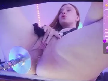 GlamGran – webcam model profile photo Image 11