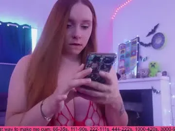 GlamGran – webcam model profile photo Image 7