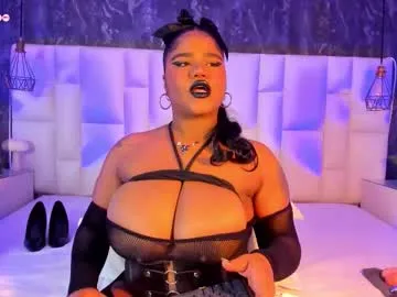 SelennaMoon – webcam model profile photo Image 9