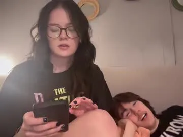 millemimi – webcam model profile photo Image 2