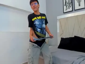 John_Abraham – webcam model profile photo Image 8