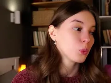 roouse – webcam model profile photo Image 18