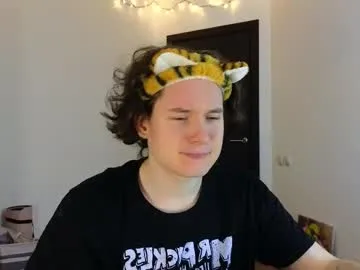 1pushman – webcam model profile photo Image 3