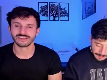 curlytwinkboy – webcam model profile photo Image 10