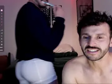 curlytwinkboy – webcam model profile photo Image 11