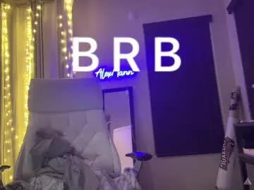 InnaWilliams – webcam model profile photo Image 13