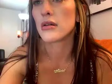 BlondeScarlettx – webcam model profile photo Image 3