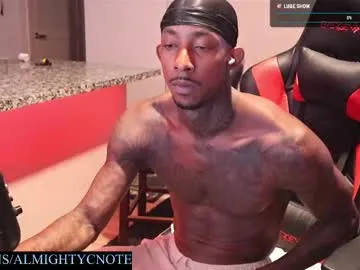 blondeangel_4u2 – webcam model profile photo Image 4