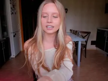 heanvenlyblonde – webcam model profile photo Image 11