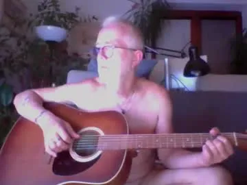 BlondeHott – webcam model profile photo Image 2