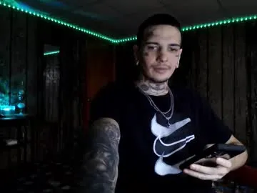 LorrySkye – webcam model profile photo Image 2