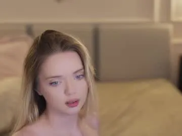 bySOVA – webcam model profile photo Image 14