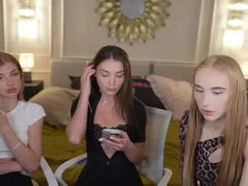 bySOVA – webcam model profile photo Image 3