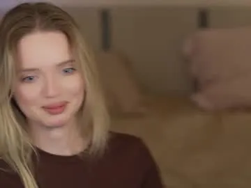 bySOVA – webcam model profile photo Image 7