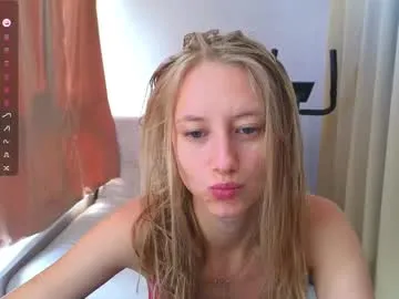 KarinaKokhana – webcam model profile photo Image 5