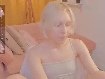 yummy_erika – webcam model profile photo Image 16