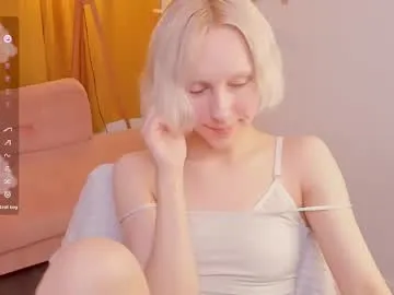 yummy_erika – webcam model profile photo Image 9