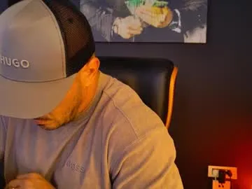 johnnnyhorny – webcam model profile photo Image 10