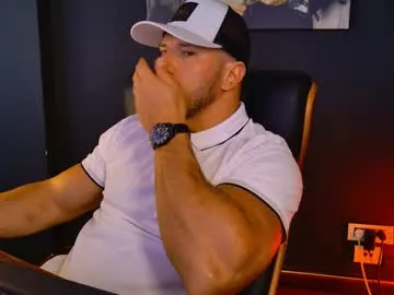 johnnnyhorny – webcam model profile photo Image 16