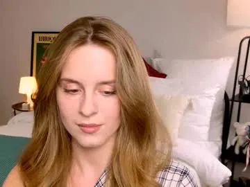 MistressLouUK – webcam model profile photo Image 13