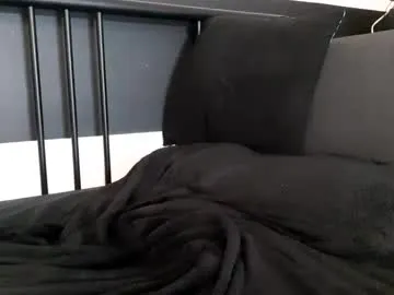 AirboyTy – webcam model profile photo Image 18