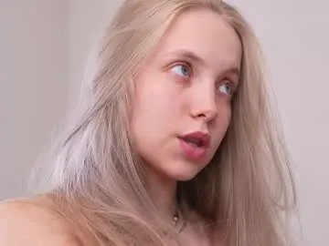 Milforja – webcam model profile photo Image 13