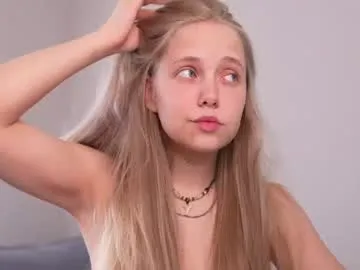 Milforja – webcam model profile photo Image 15