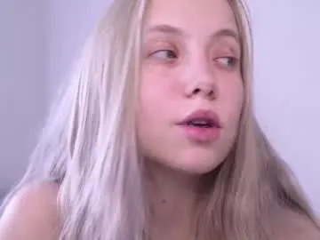 Milforja – webcam model profile photo Image 4