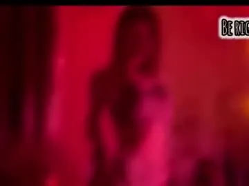 BlondeScarlettx – webcam model profile photo Image 6