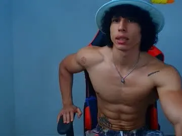 British_EmJess – webcam model profile photo Image 13