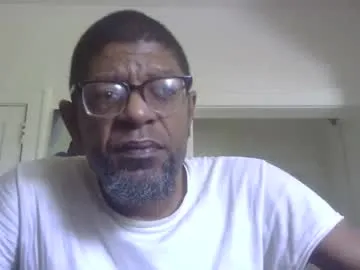 1pushman – webcam model profile photo Image 2