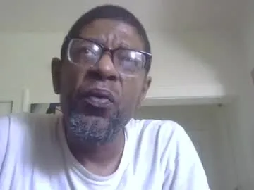 1pushman – webcam model profile photo Image 3