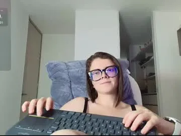 SelennaMoon – webcam model profile photo Image 2