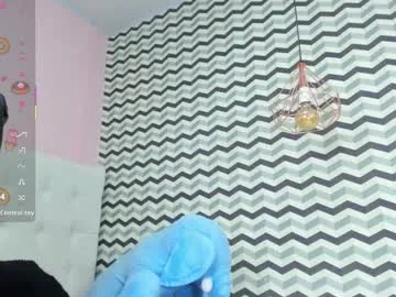 BlondeHott – webcam model profile photo Image 17