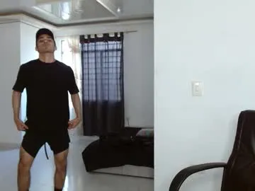 NoahCollins – webcam model profile photo Image 14