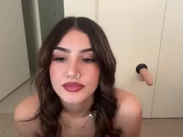 LoraDevine – webcam model profile photo Image 17