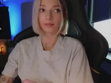 SusyBlair – webcam model profile photo Image 13