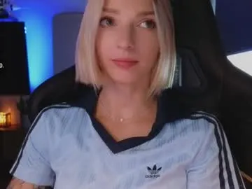 SusyBlair – webcam model profile photo Image 14