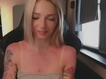 SusyBlair – webcam model profile photo Image 5