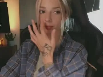 SusyBlair – webcam model profile photo Image 6