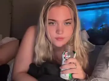 Nataly_Blonde – webcam model profile photo Image 3