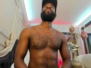 max04 – webcam model profile photo Image 13