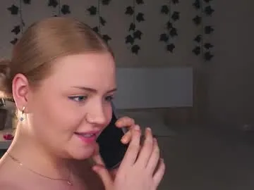 LizzieGreyX – webcam model profile photo Image 16