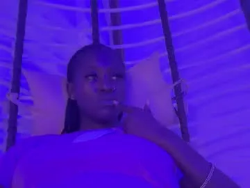 Nataly_Blonde – webcam model profile photo Image 16