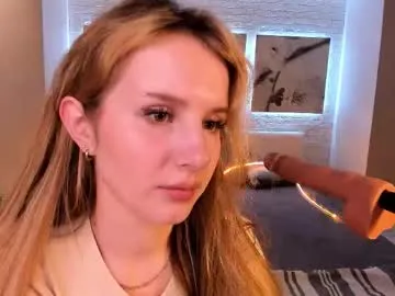 British_EmJess – webcam model profile photo Image 17