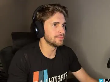 LorrySkye – webcam model profile photo Image 19