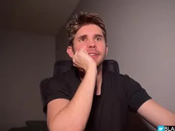 LorrySkye – webcam model profile photo Image 2