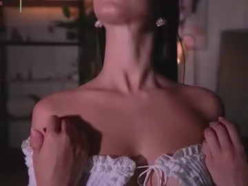 roouse – webcam model profile photo Image 8