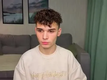 British_EmJess – webcam model profile photo Image 15