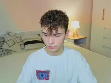 British_EmJess – webcam model profile photo Image 9